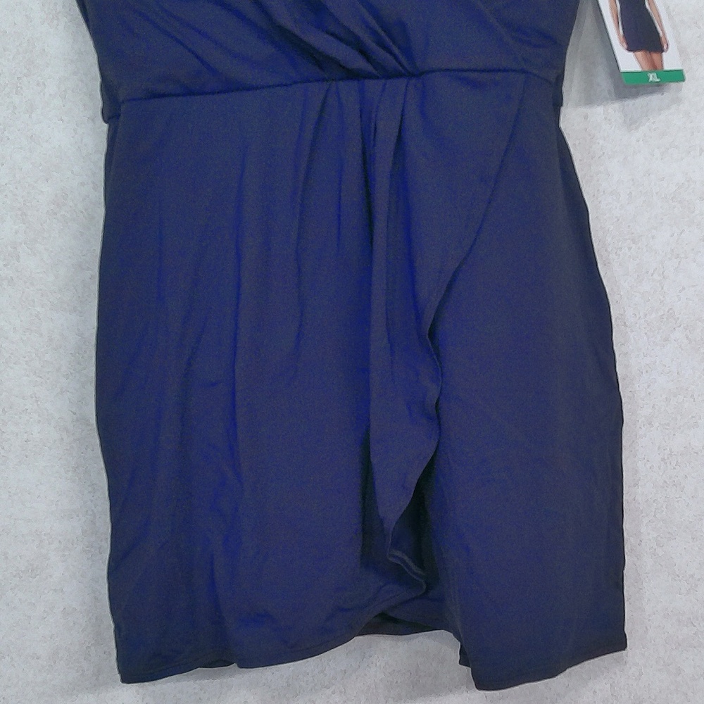 NWT Lands End Navy One Piece Swim Suit Adjust Straps, Built In Bra, Lining Sz XL - Picture 3 of 8